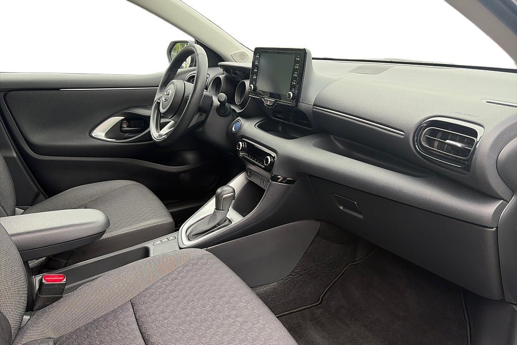 Vehicle Image 10