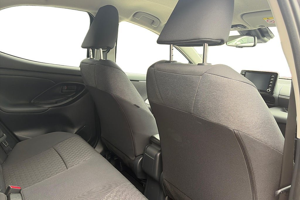 Vehicle Image 11