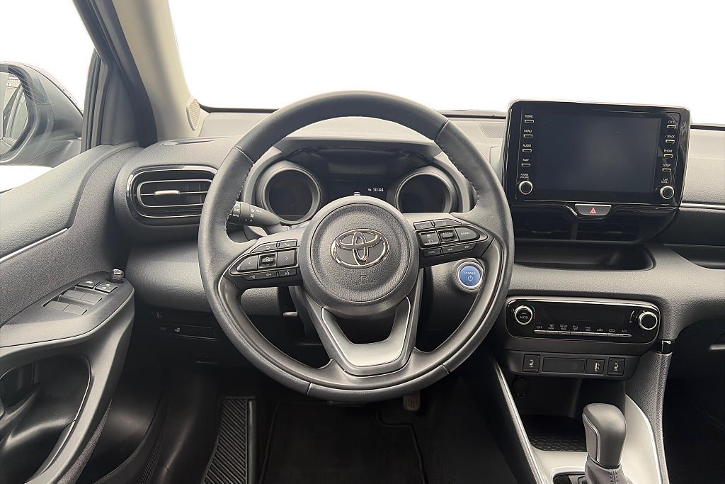 Vehicle Image 13