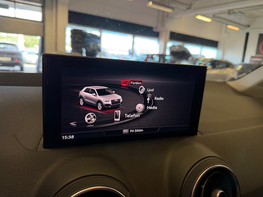 Vehicle Image 19