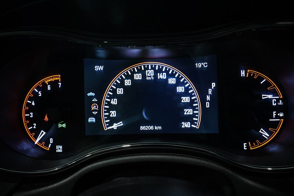 Vehicle Image 18