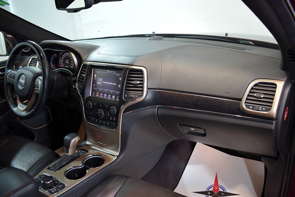 Vehicle Image 21