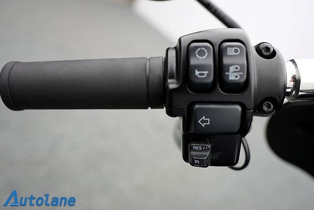 Vehicle Image 22