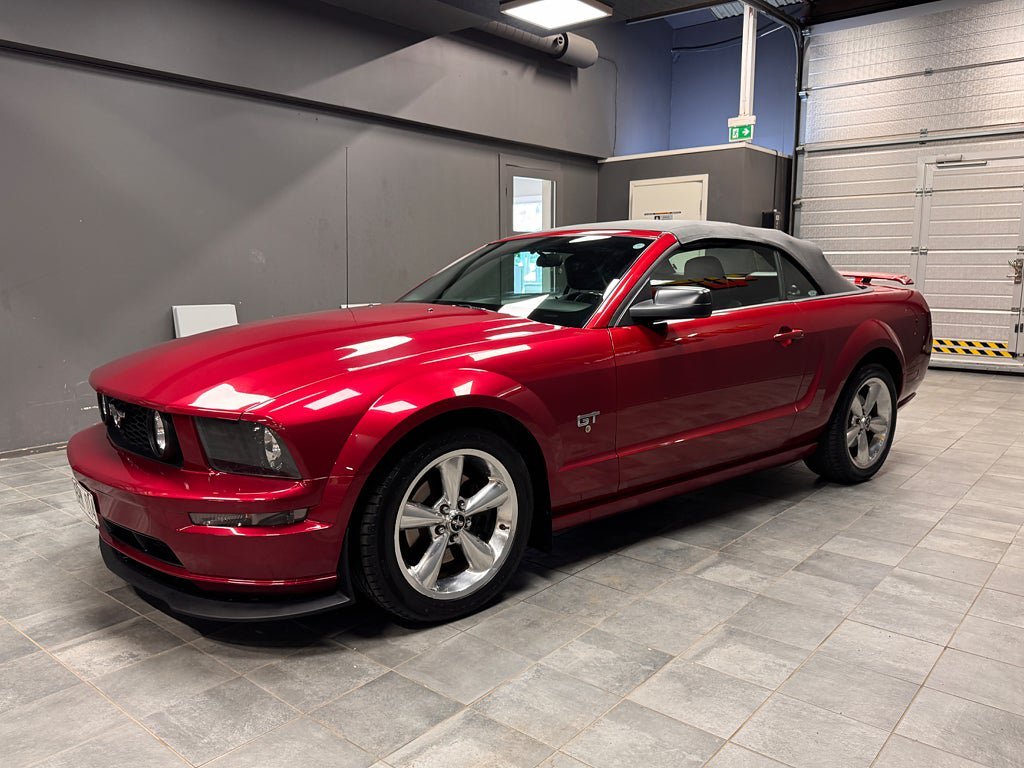 Vehicle Image 6