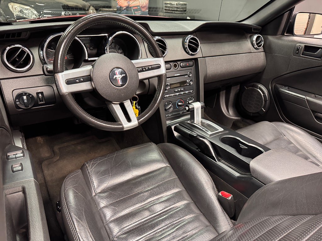 Vehicle Image 15
