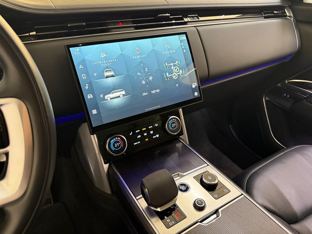 Vehicle Image 12