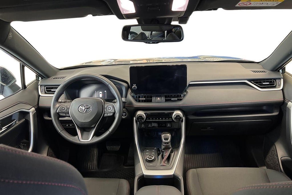 Vehicle Image 9