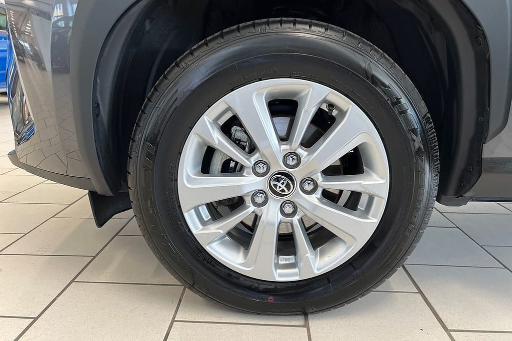 Vehicle Image 17