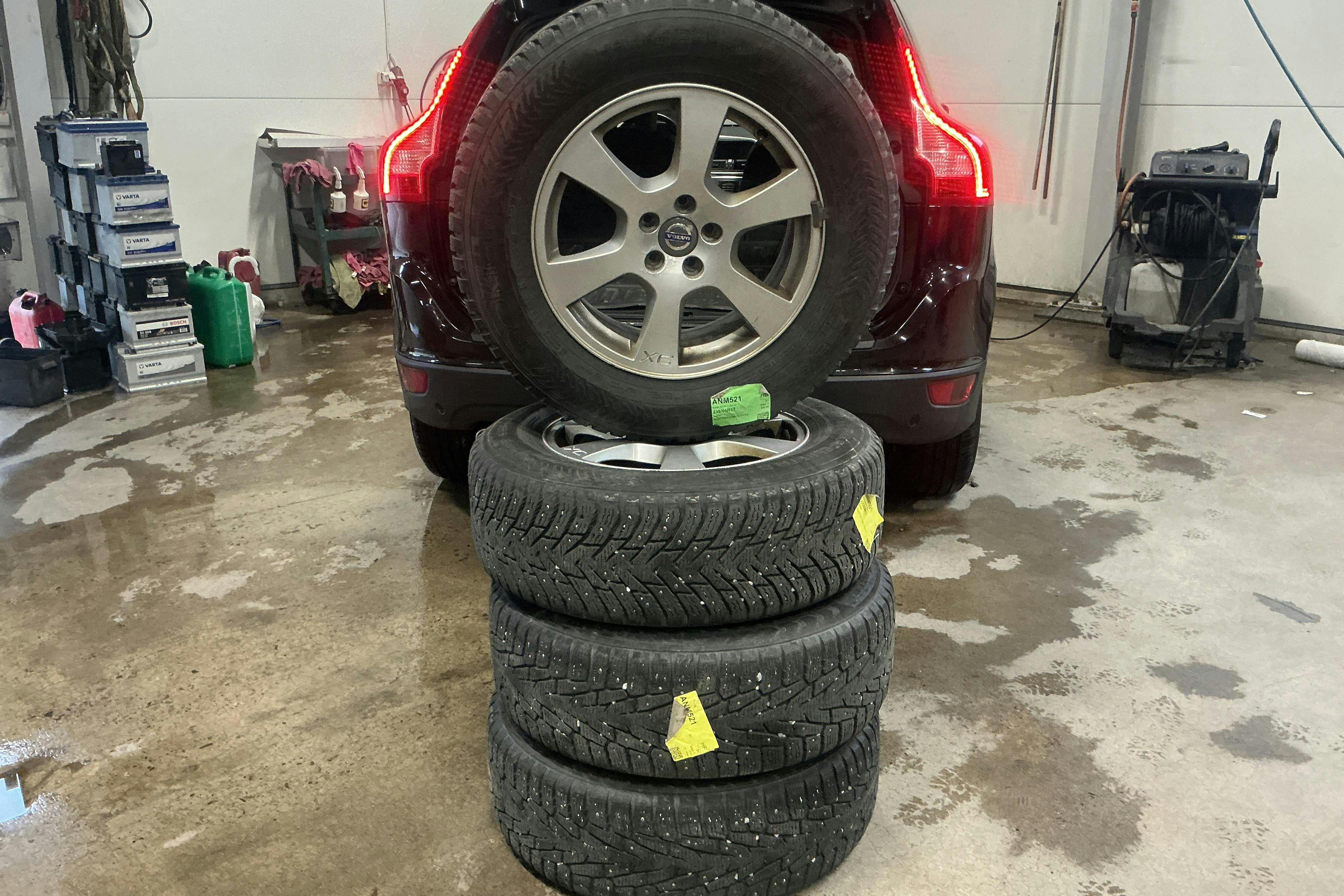 Vehicle Image 13