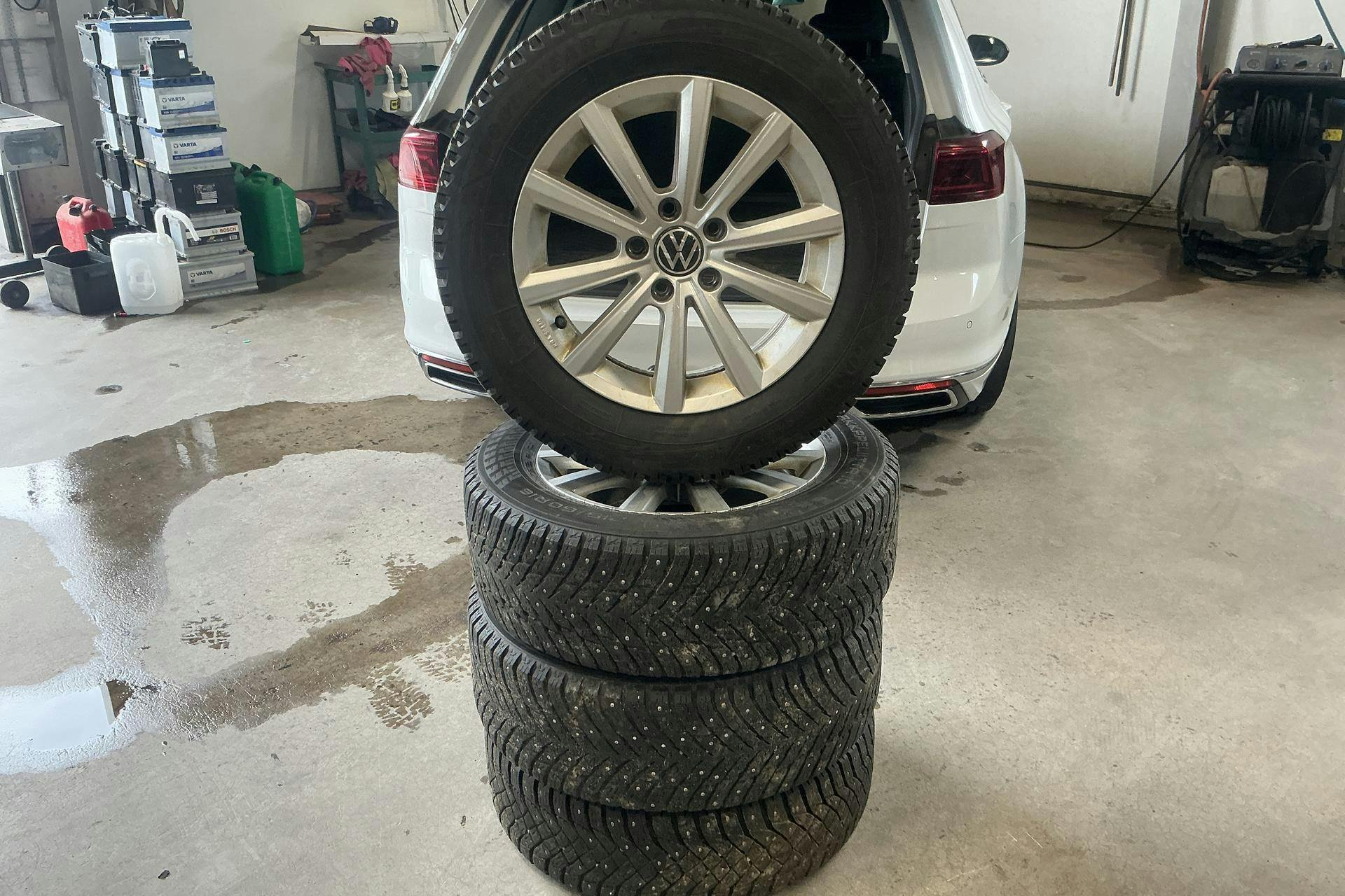 Vehicle Image 15