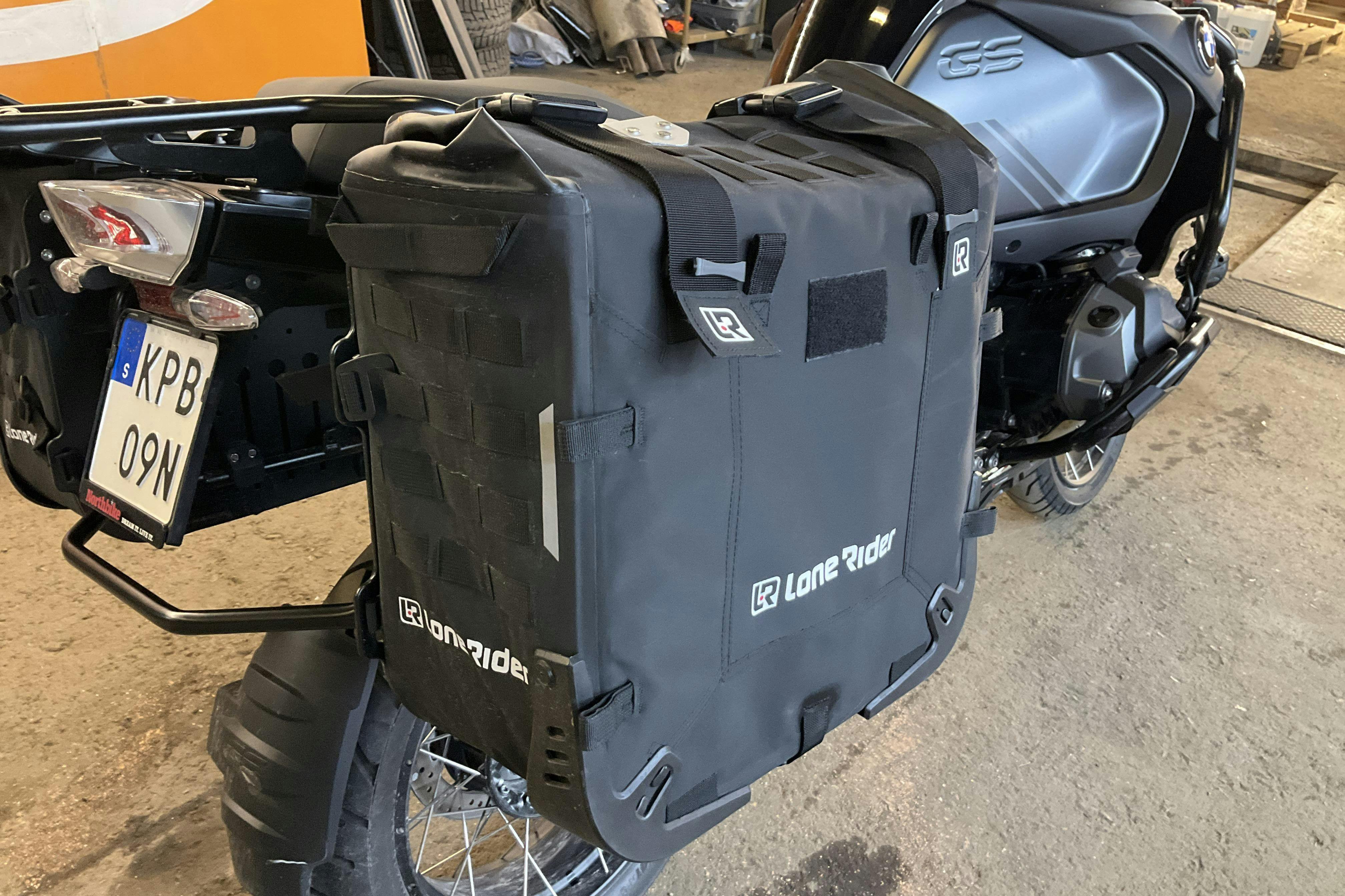 Vehicle Image 14