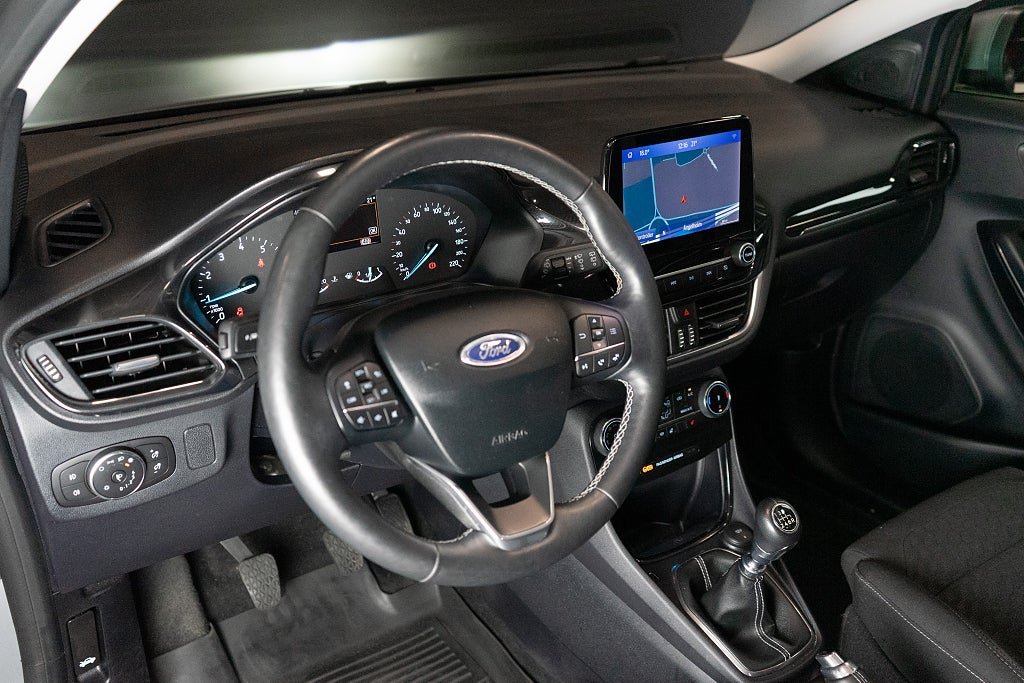 Vehicle Image 12