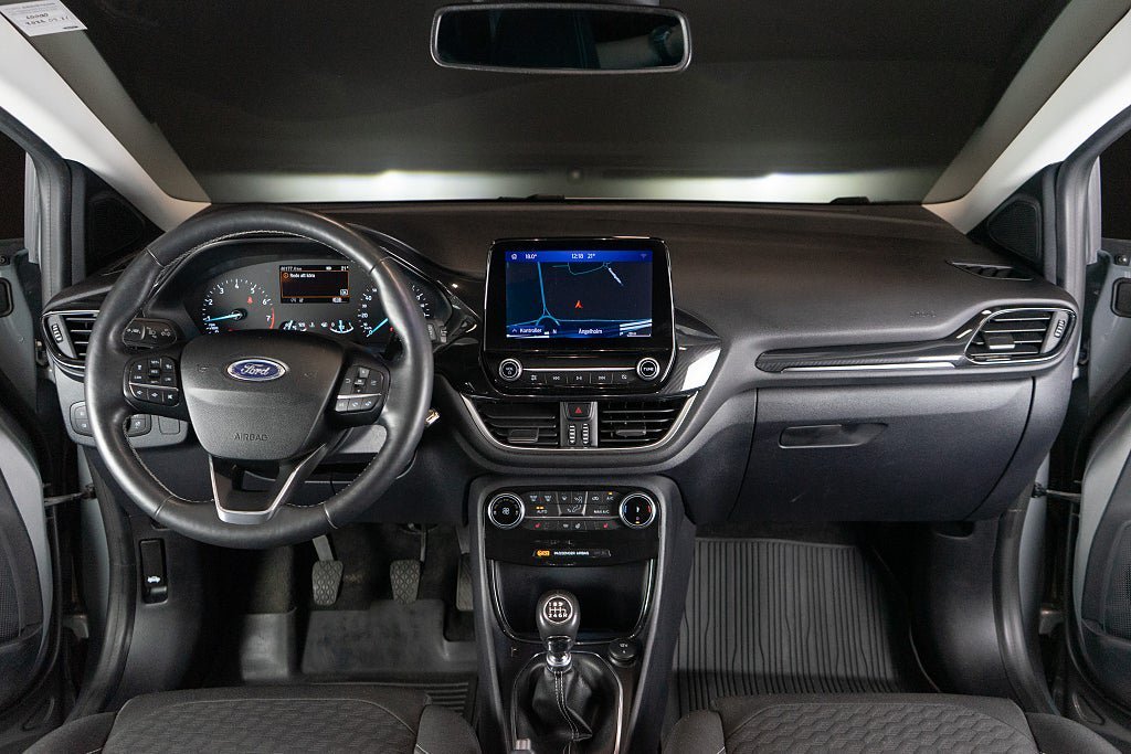 Vehicle Image 13