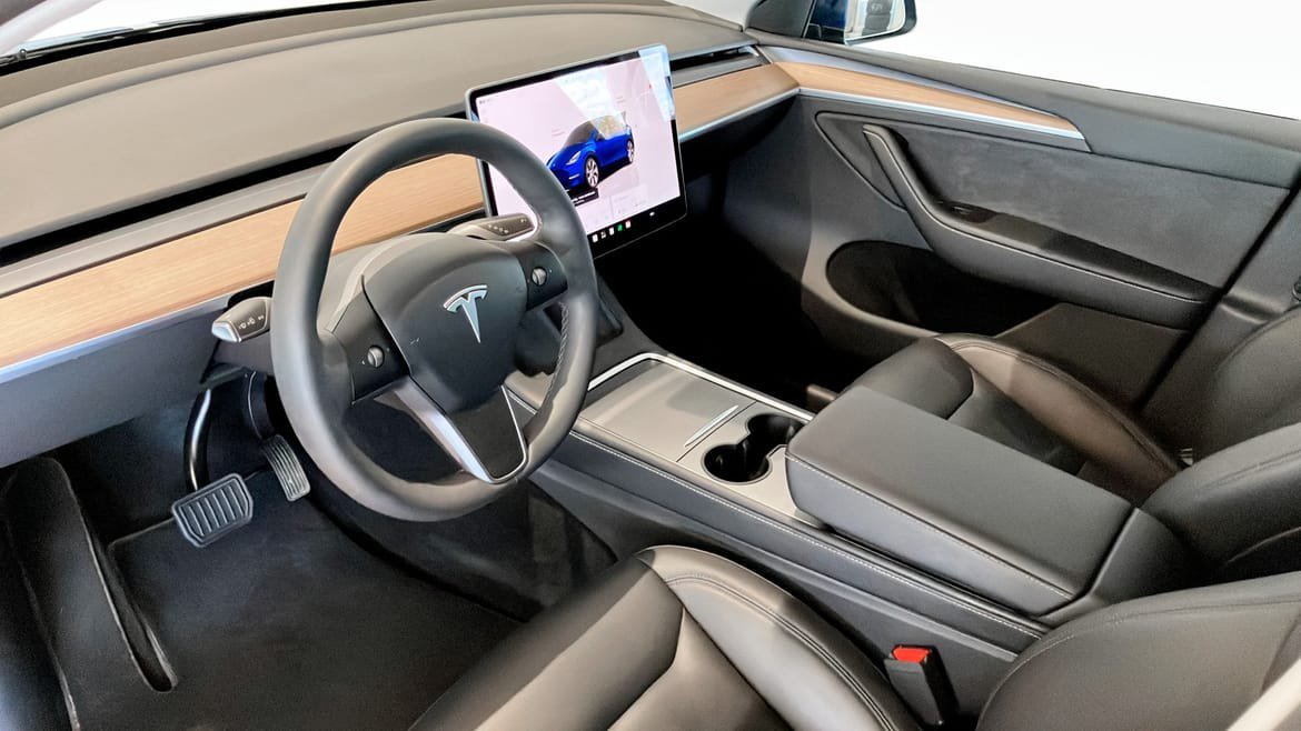 Vehicle Image 7