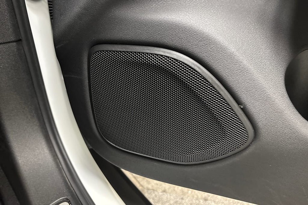 Vehicle Image 24