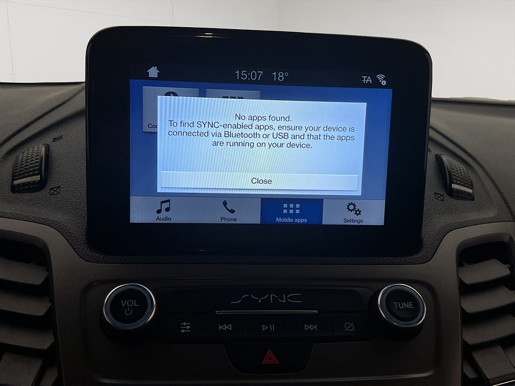 Vehicle Image 25