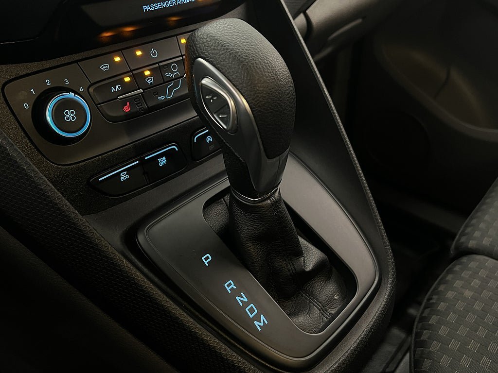 Vehicle Image 27