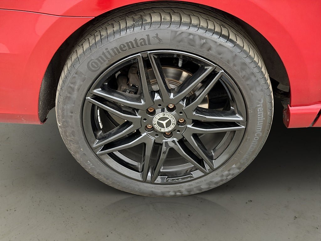Vehicle Image 38
