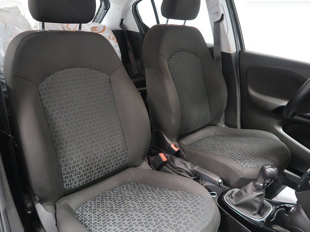 Vehicle Image 18