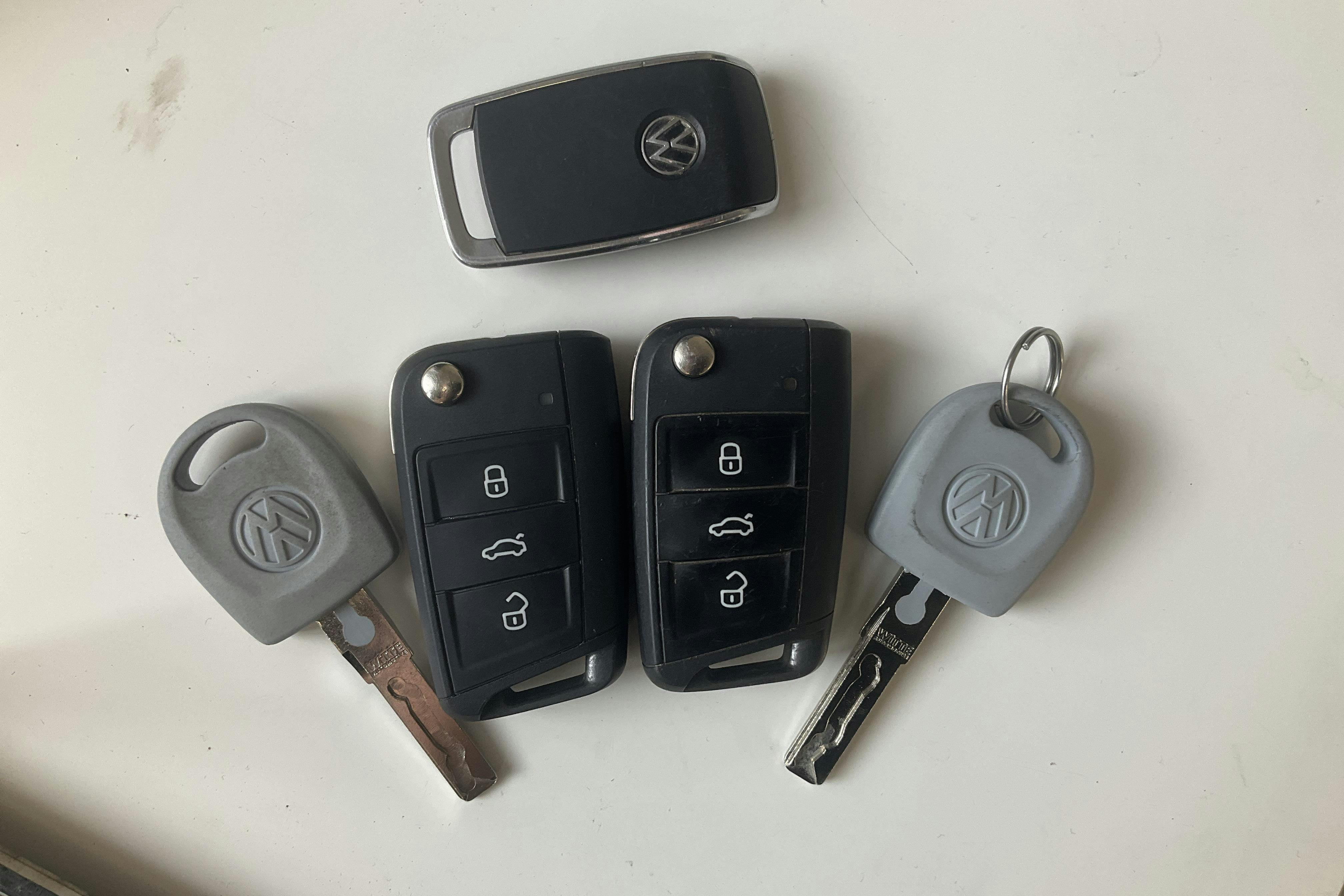 Vehicle Image 14