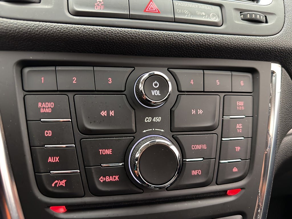 Vehicle Image 14