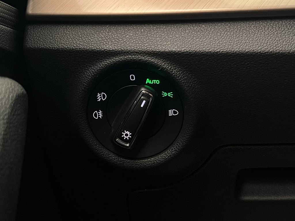 Vehicle Image 27
