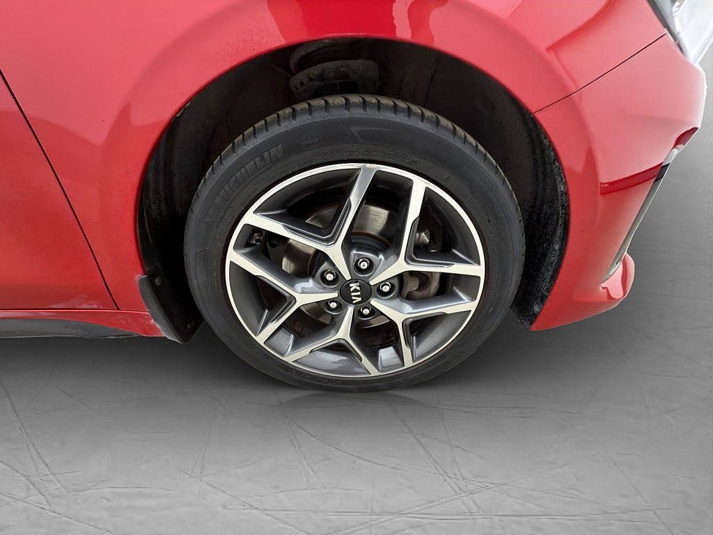 Vehicle Image 30