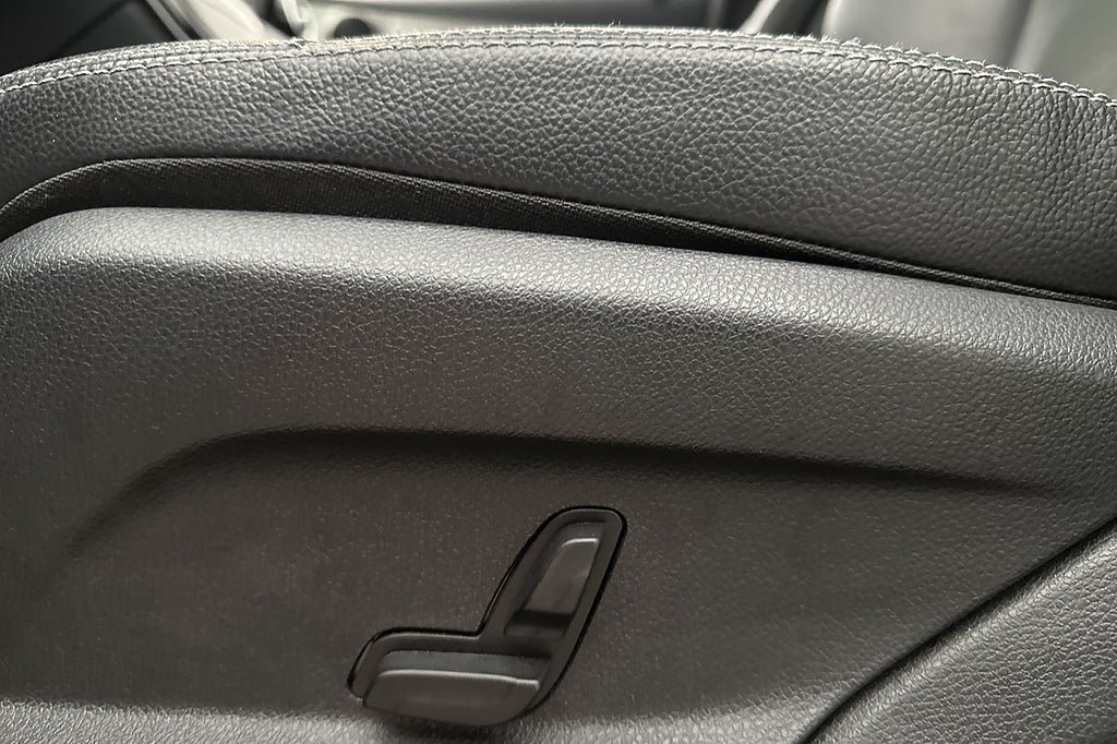 Vehicle Image 27