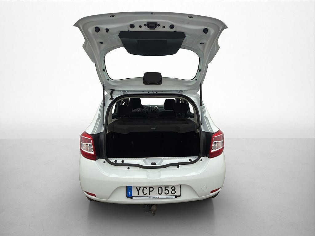Vehicle Image 10