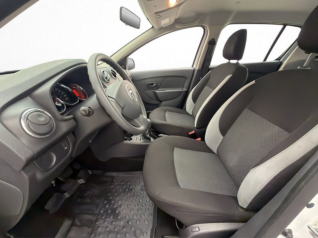 Vehicle Image 12
