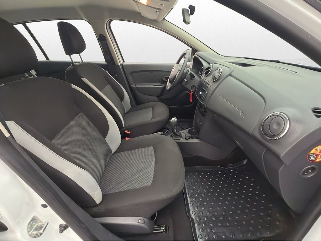 Vehicle Image 21