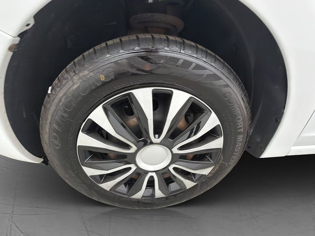 Vehicle Image 23