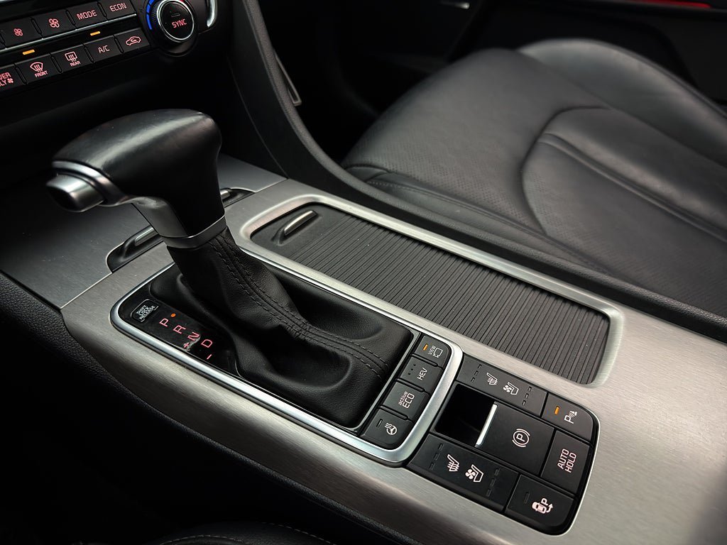 Vehicle Image 23