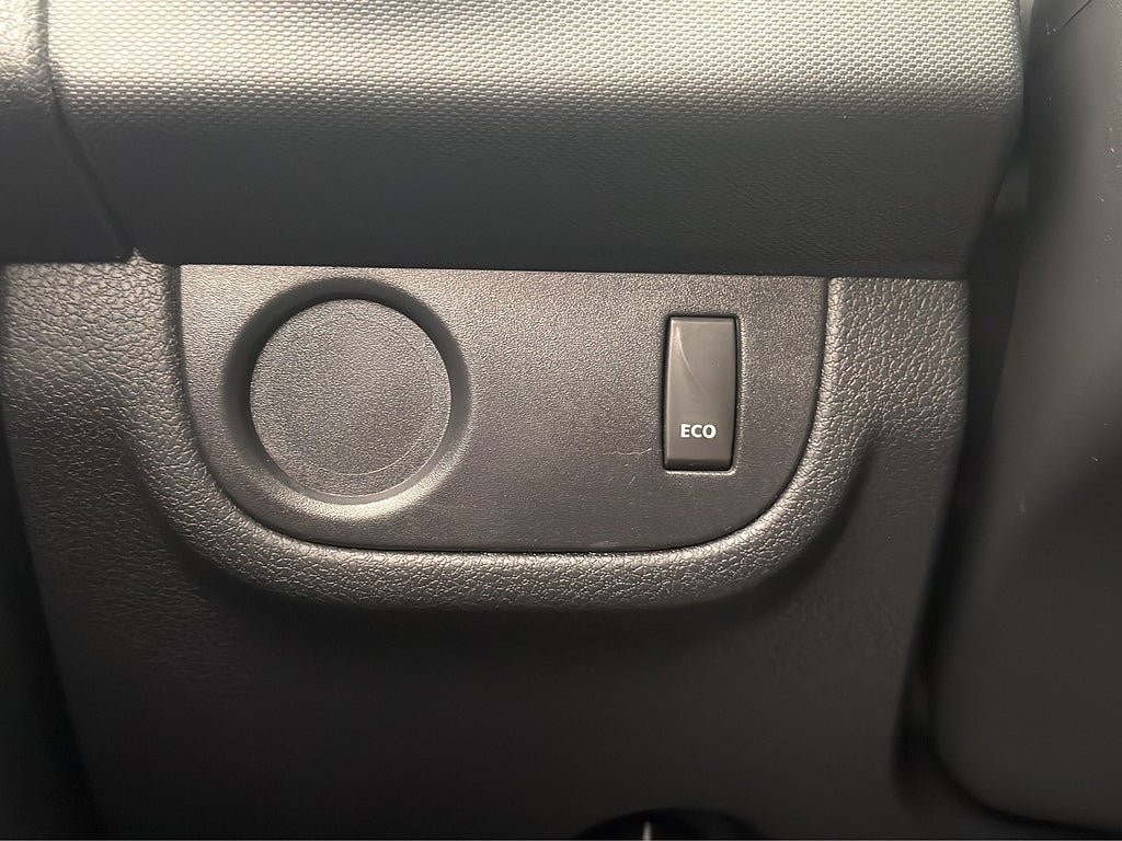 Vehicle Image 27