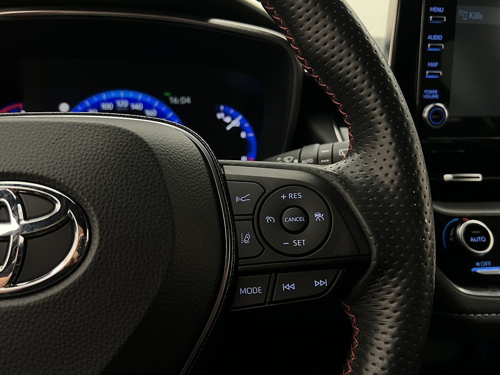 Vehicle Image 16