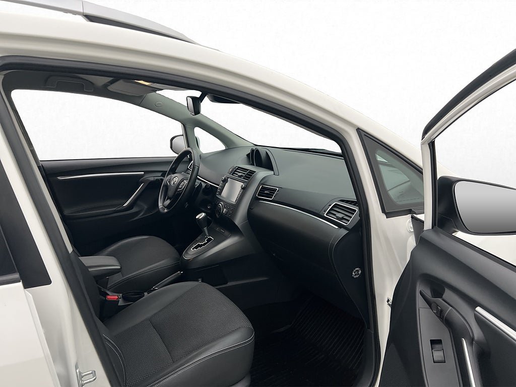 Vehicle Image 24