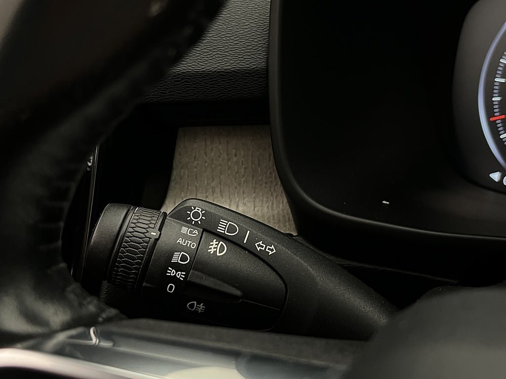 Vehicle Image 38