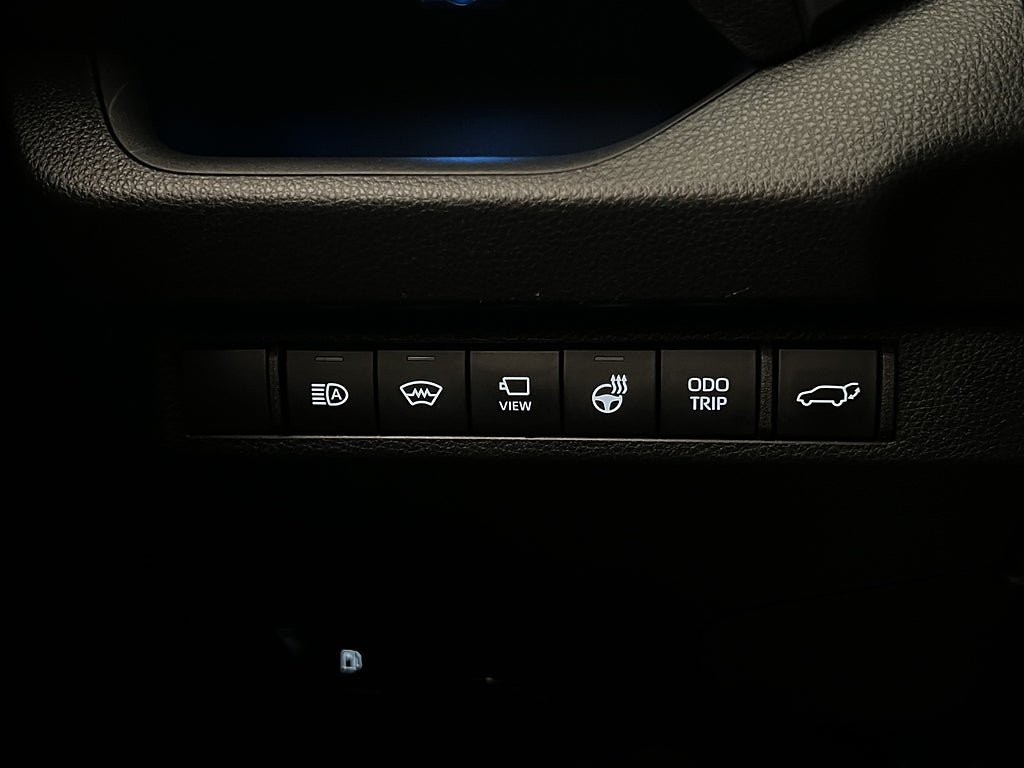 Vehicle Image 17