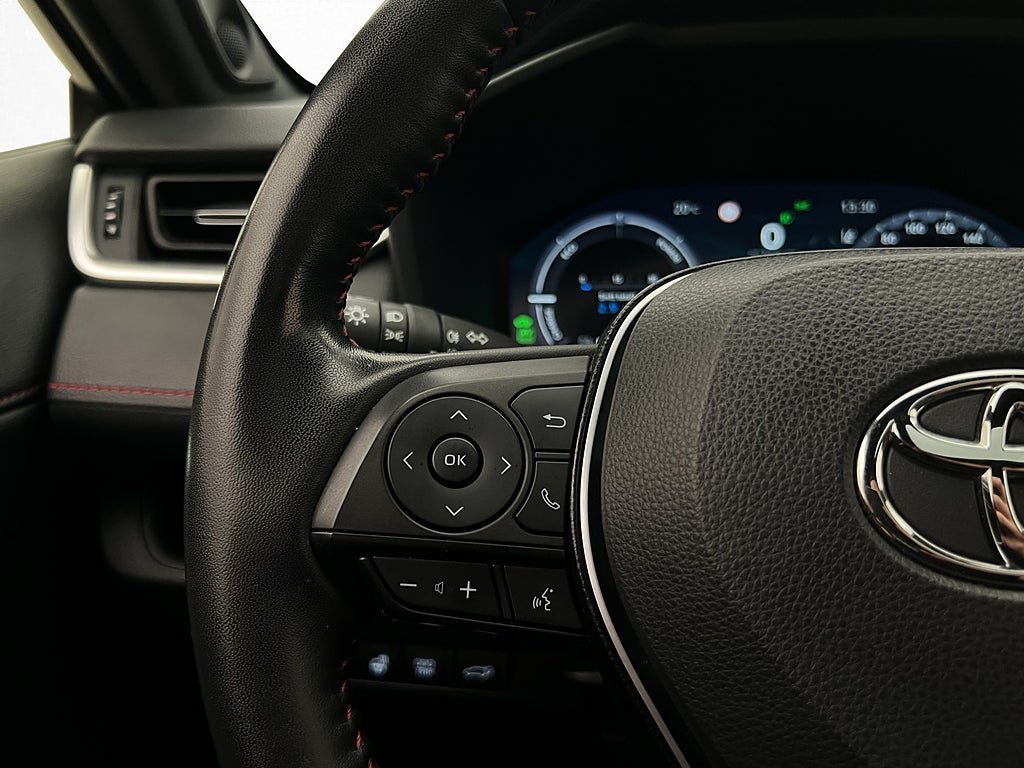 Vehicle Image 18