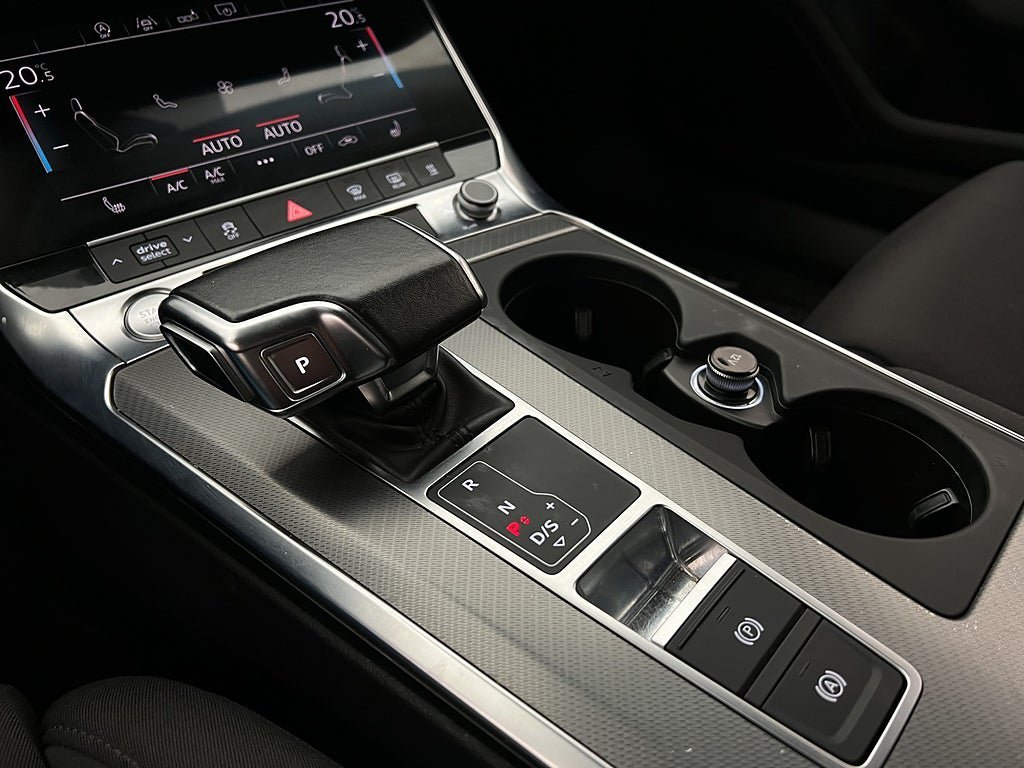 Vehicle Image 25
