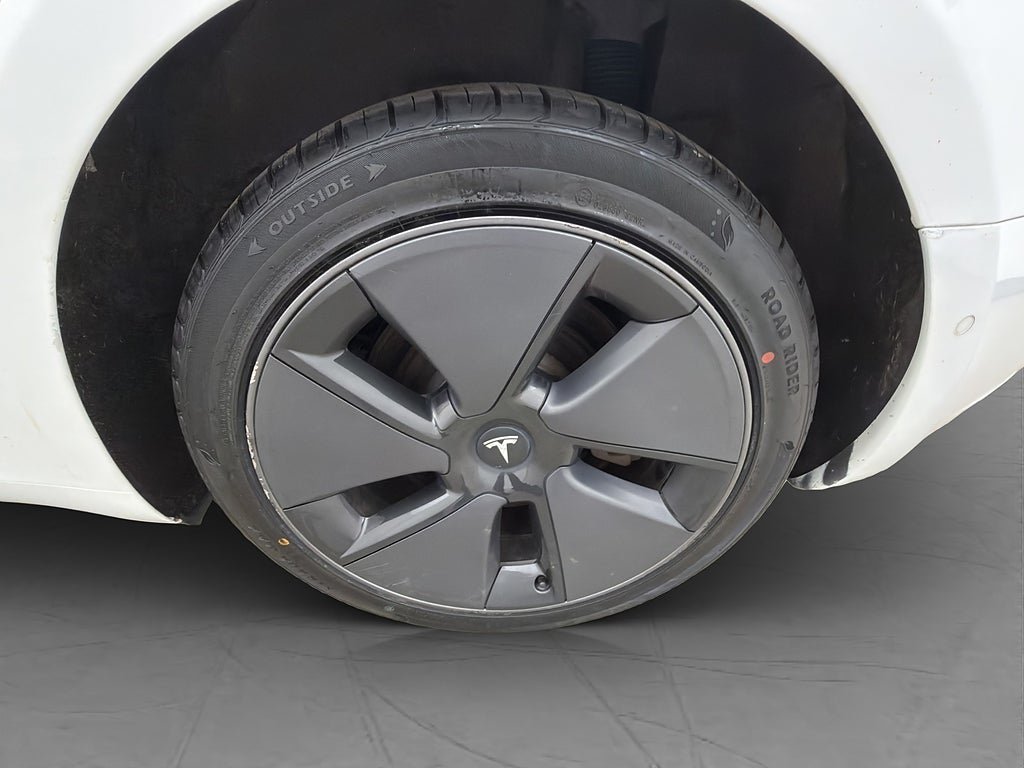 Vehicle Image 31
