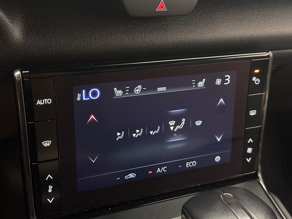 Vehicle Image 26