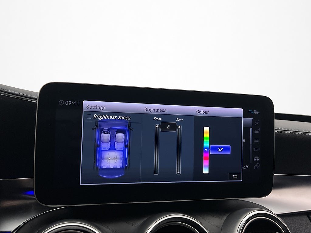 Vehicle Image 25
