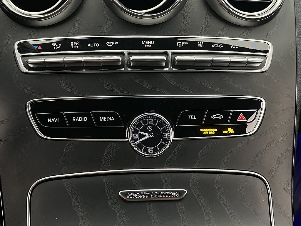 Vehicle Image 27