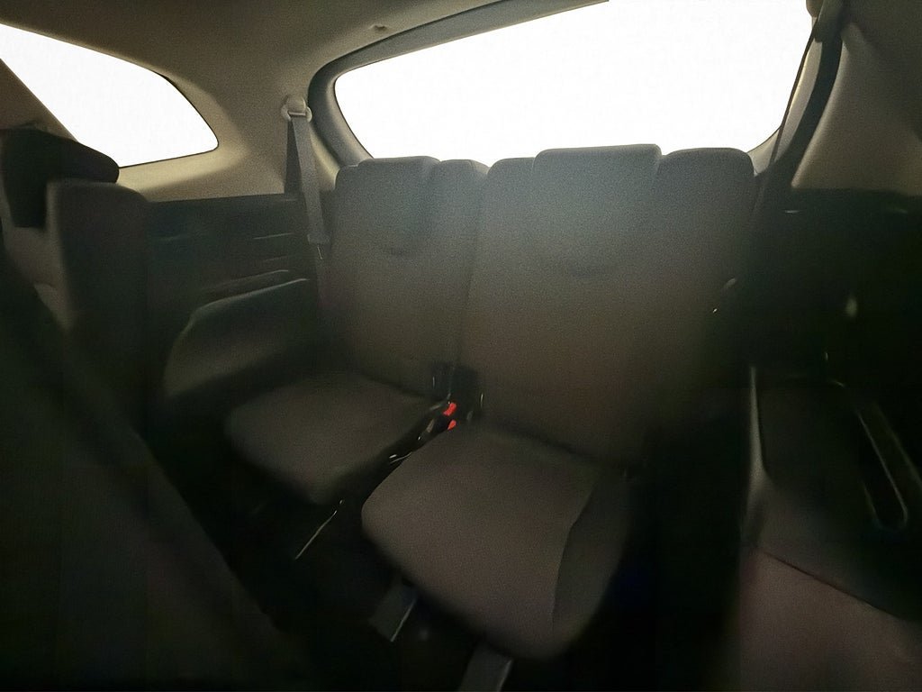 Vehicle Image 26
