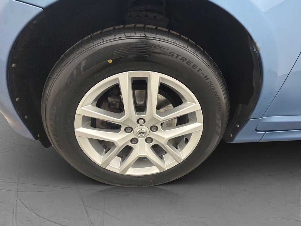 Vehicle Image 32