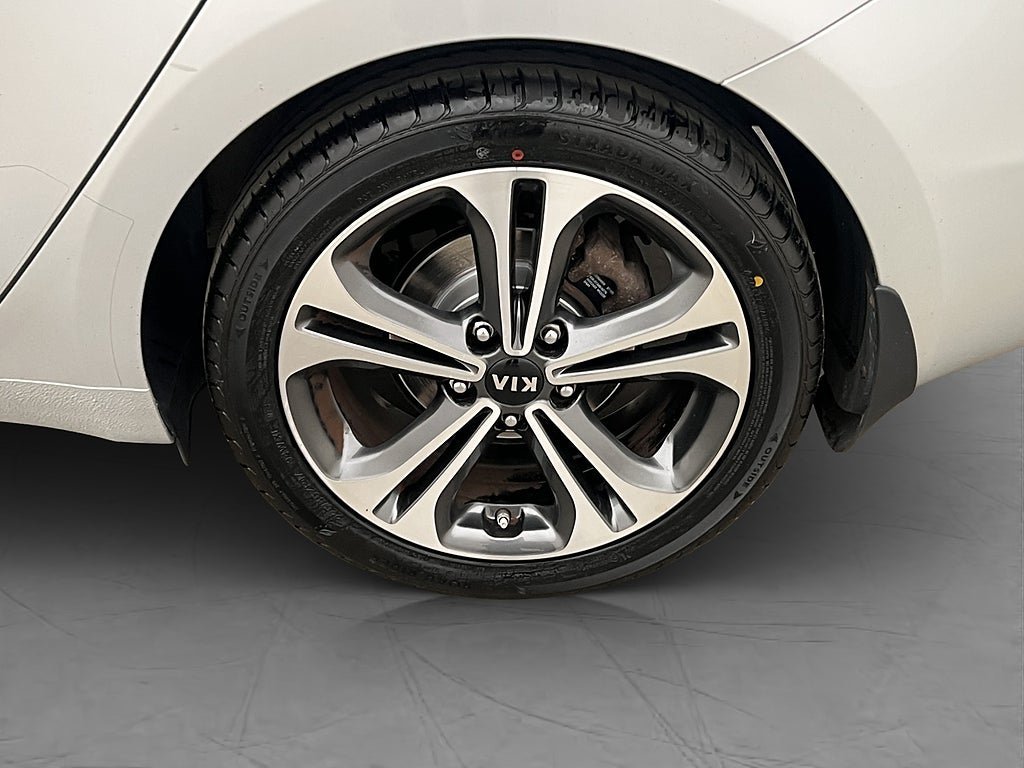 Vehicle Image 30