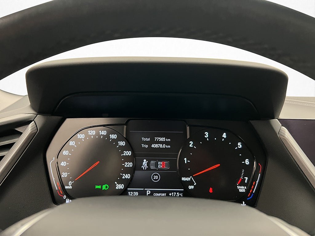 Vehicle Image 17