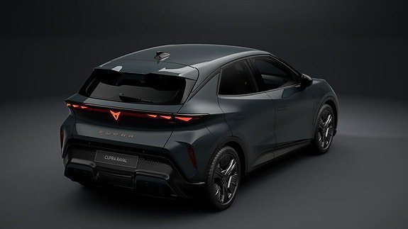 Vehicle Image 8