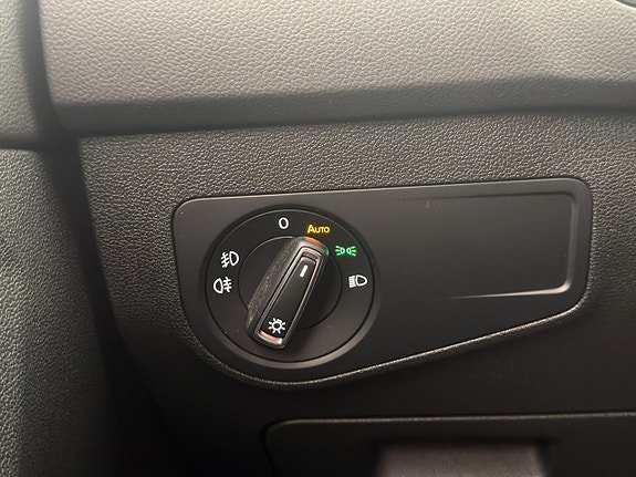 Vehicle Image 27